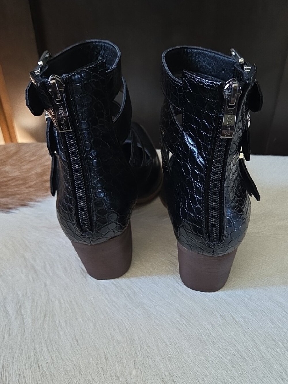 A Rider Girl Shoe - Picture 3 of 5